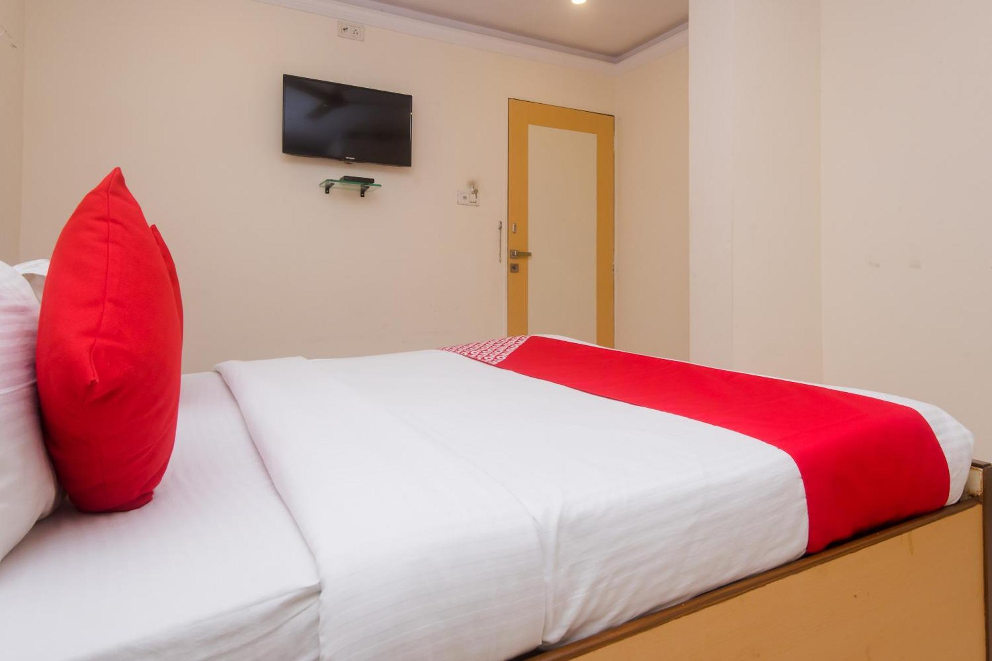 Capital O Orbit Inn Near Infiniti Mall — Photos 3